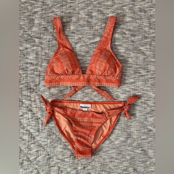 NWOT Robin Piccone Bikini Set Sz Small | Robin Piccone 2-Piece Bikini Set Small- - Picture 3 of 8